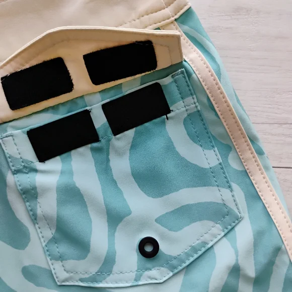 QUIKSILVER NEW Boys Surfsilk Scallop Boardshorts